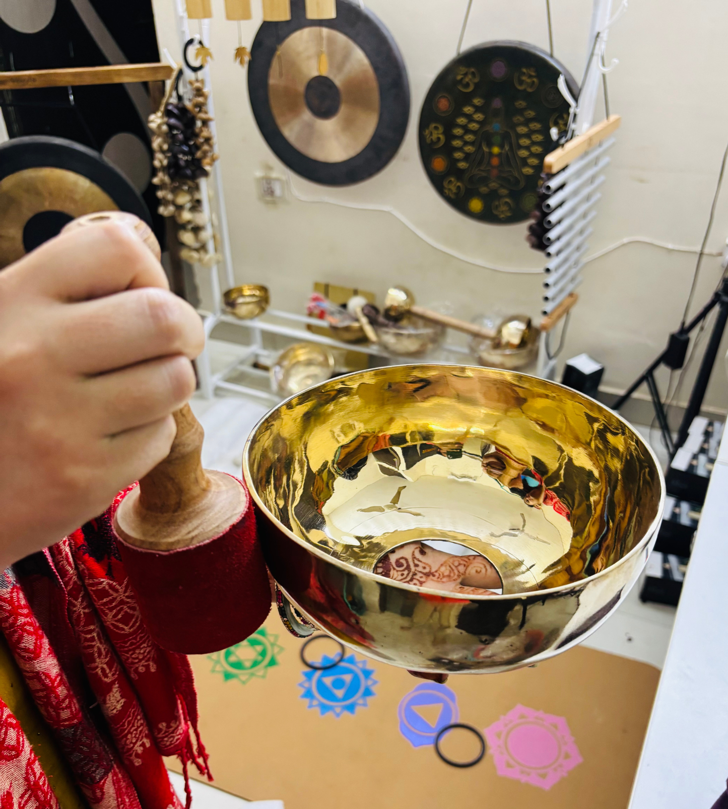 Knee Joint Therapy Singing Bowl